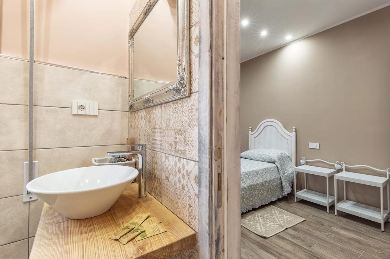 B&B Da Chiara Tortolì Екстериор снимка