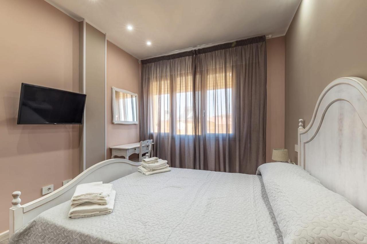 B&B Da Chiara Tortolì Екстериор снимка